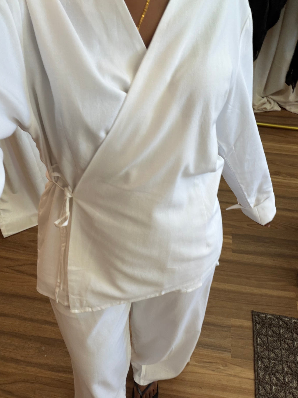 Sara Set White